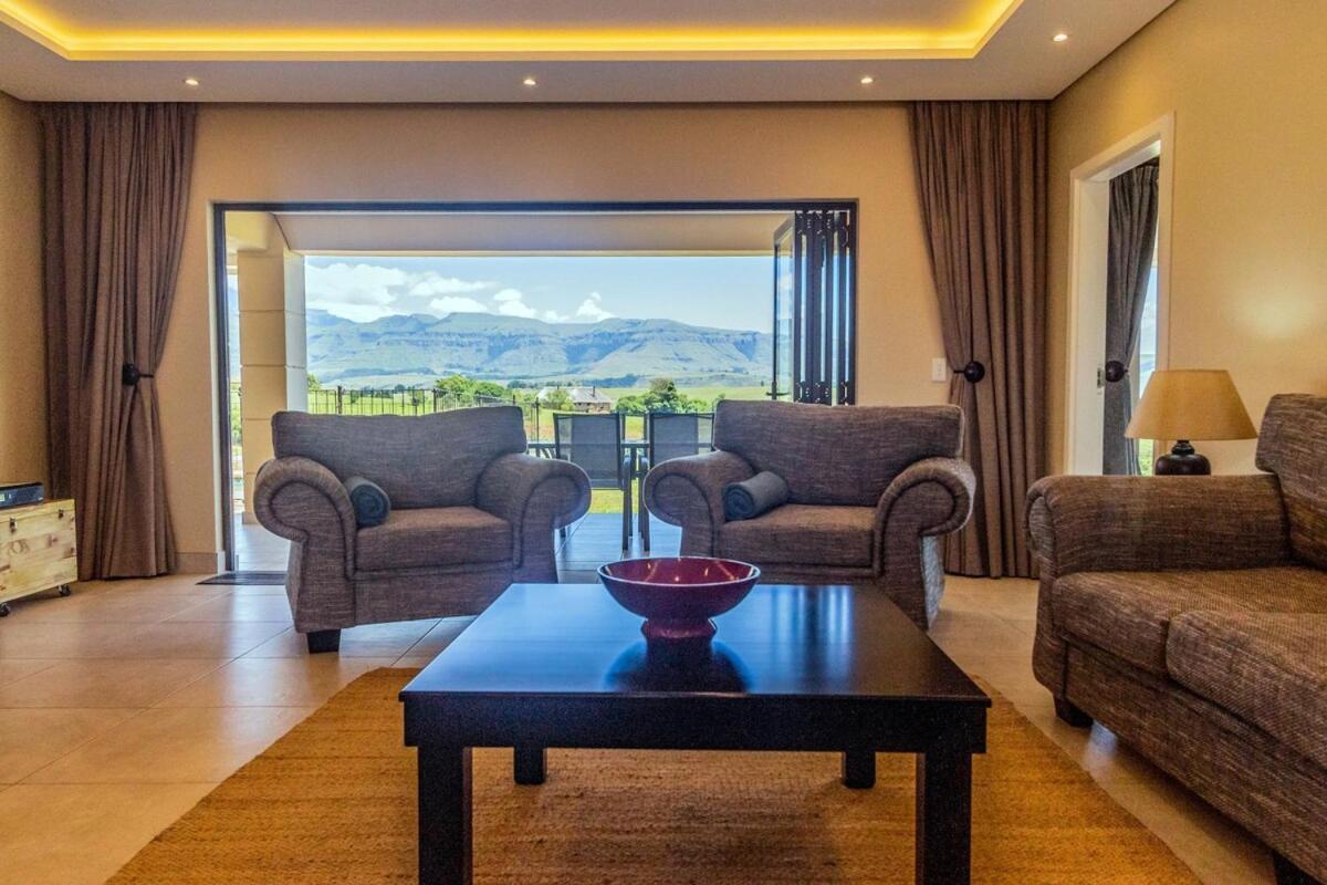 Serenity, Cathkin Estates By Euphoric Leisure Уинтъртън Екстериор снимка